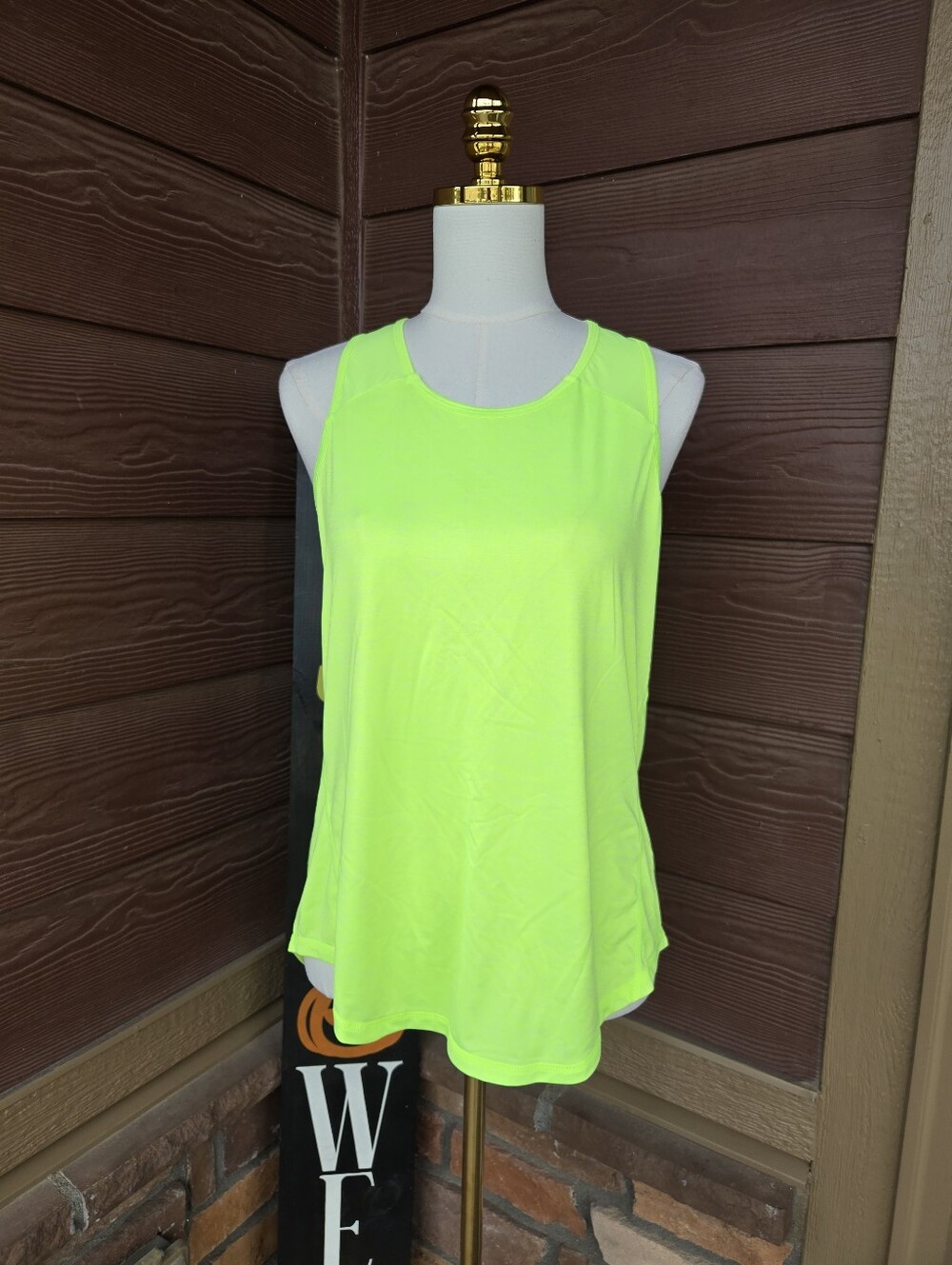 Women’s Neon Lime Active Mesh‑Back Tank Top – Size Medium